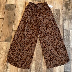 Sienna Sky Wide leg Leopard Print Pants 🆕